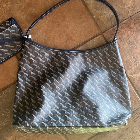 Navy Shoulder Bag - Picture 5 of 7